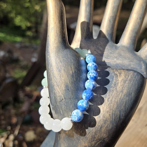 Blue Sodalite Jade & Moonstone stretch 8" bracelet NATURAL CRYSTAL GEMS - Picture 3 of 5